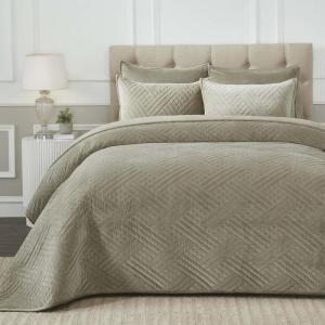 Superior 100% Cotton Velvet Quilt, 1 Lightweight Breathable Coverlet, Luxury Home Decor, Comfy Home Essential Bedding, Cotton Fill, Geometric Aesthetic, Karina Collection, Throw Size, White(Light Brown)
