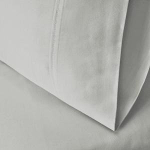 Superior Cotton Blend 600 Thread Count Pillowcases, Cotton Rich Pillow Case 2 Pack, Solid Pillow Covers, Everyday Comfort Basics, Bedding Essentials, Bed Accents, Set of 2, Standard Size, White(Platinum)