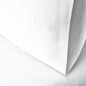 Superior Cotton Blend 600 Thread Count Pillowcases, Cotton Rich Pillow Case 2 Pack, Solid Pillow Covers, Everyday Comfort Basics, Bedding Essentials, Bed Accents, Set of 2, Standard Size, White(White)