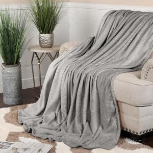 Superior Quilted Diamond Throw Blanket, Soft Plush Fleece Blanket for Couch, Bed & Living Room, Cozy, Lightweight All Season Alaska Blanket, Full/Queen, Gold(Platinum)