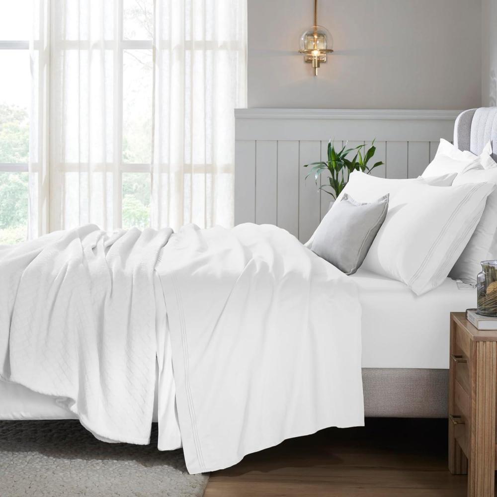 imageSuperior Egyptian Cotton 5 Piece Sheet Set 650 Thread Count Modern Design Sustainable Sheets UltraSoft Basics Solid Deep Pocket Fitted Sheets Flat Sheet Pillowcases Split King WhiteA White