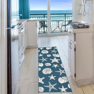 SUPERIOR Indoor Outdoor Runner or Area Rug, Coastal Nautical Floor Decor for Patio, Poolside, Kitchen, Living Room, Bedroom, Jute Backing, Seashells Starfish, Makena Collection, 2′ 7″ x 8′, Navy Blue