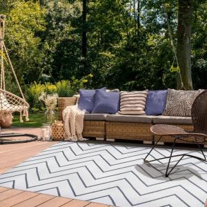Superior Large Indoor Outdoor Area Rug, Modern Thin Striped Pattern, Home Decor, Patios, Entryway, Front Porch, Deck, Hallways, Kids, Kitchen, Floor Throw, Kadin Collection, 6′ x 9′, Navy Blue(Rafiki – Ivory)