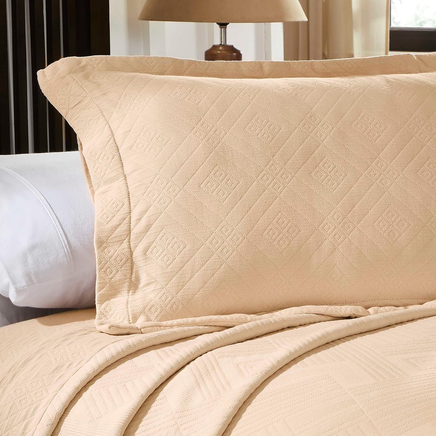 image:imageSuperior 100 Cotton Geometric Fret 3Piece Scalloped Bedspread Set Queen Ivory