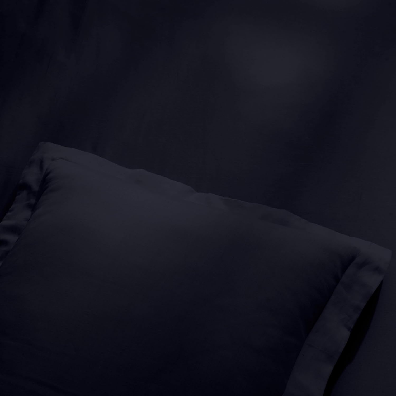image:imageSuperior Egyptian Cotton 400 Thread Count Duvet Cover Set Soft Comforter Covers Luxury Bedding Essentials Button Closure Includes 1 Duvet Cover 2 Pillow Shams FullQueen WhiteNavy Blue Z