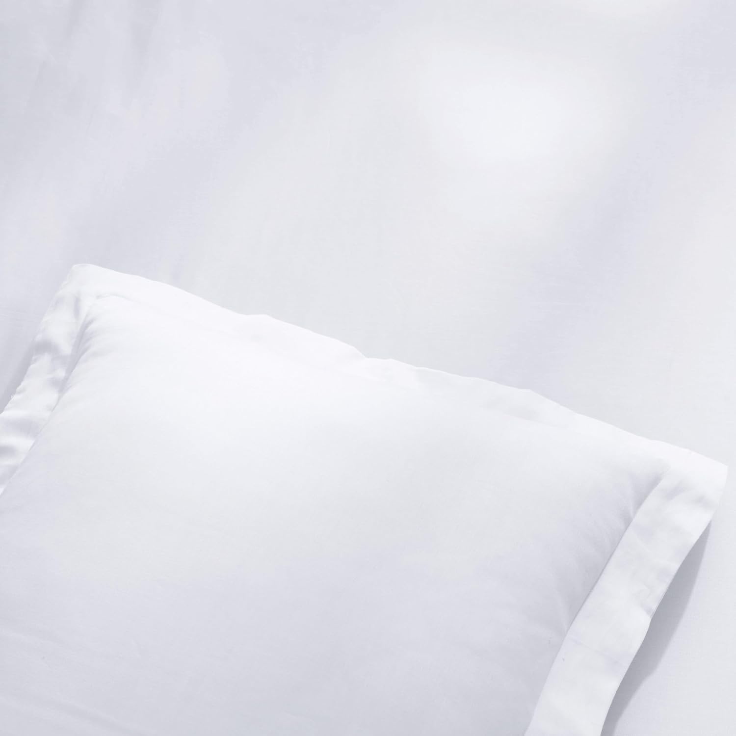 image:imageSuperior Egyptian Cotton 400 Thread Count Duvet Cover Set Soft Comforter Covers Luxury Bedding Essentials Button Closure Includes 1 Duvet Cover 2 Pillow Shams FullQueen WhiteWhite Z