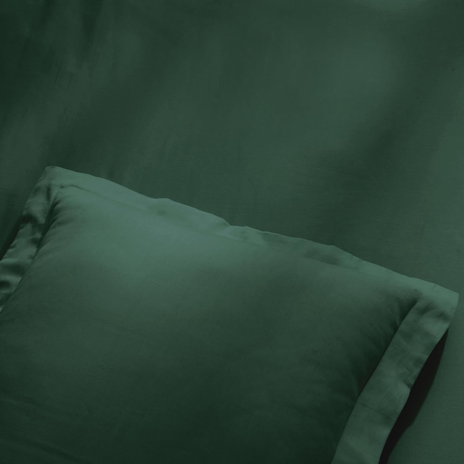 image:imageSuperior Egyptian Cotton 400 Thread Count Duvet Cover Set Soft Comforter Covers Luxury Bedding Essentials Button Closure Includes 1 Duvet Cover 2 Pillow Shams FullQueen WhiteHunter Green Z