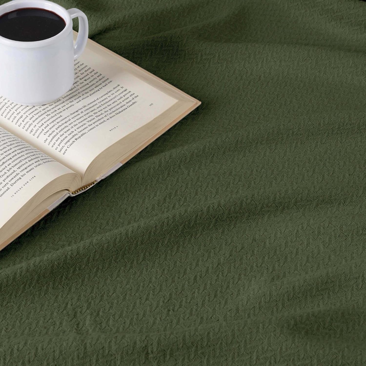 image:imageSUPERIOR Nobel Cotton Blanket for Picnic Beach Traveling or Camping Bedroom Essentials Cover for Bed Couch Lounging Textured Jacquard Classic Chevron Woven Blanket California King WhiteForest Green