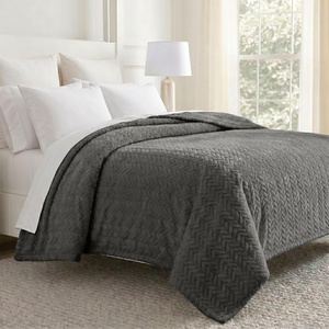 Superior Hope Herringbone Fluffy Fleece Blanket, Soft Plush Embossed Chevron Throw for Couch, Bed and Living Room Decor, Bedroom Essentials, Cozy Lightweight All Season Cover, King Size, Charcoal(Charcoal)
