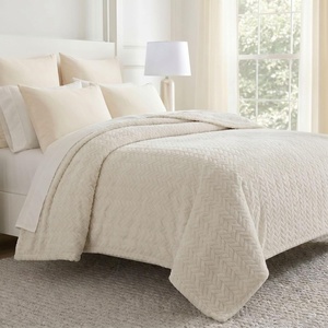 Superior Hope Herringbone Fluffy Fleece Blanket, Soft Plush Embossed Chevron Throw for Couch, Bed and Living Room Decor, Bedroom Essentials, Cozy Lightweight All Season Cover, King Size, Charcoal(Ivory)